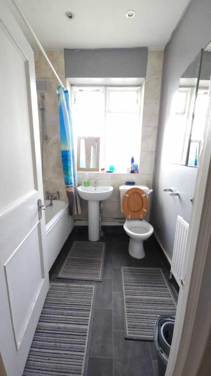 London Edgware Station Apartment Bilik gambar
