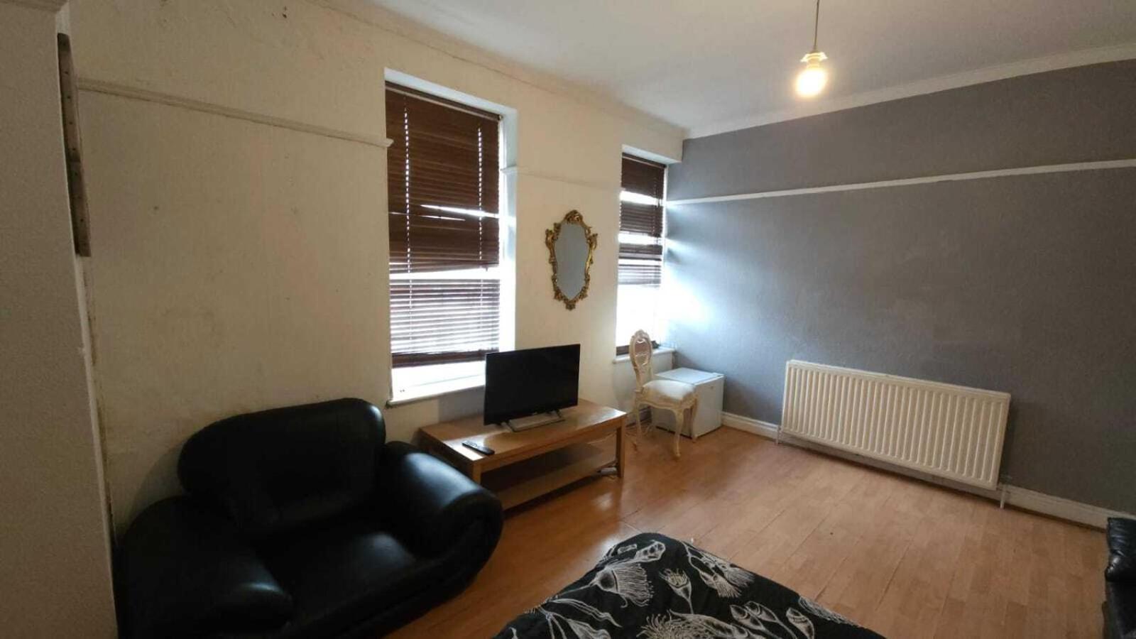 London Edgware Station Apartment Bilik gambar