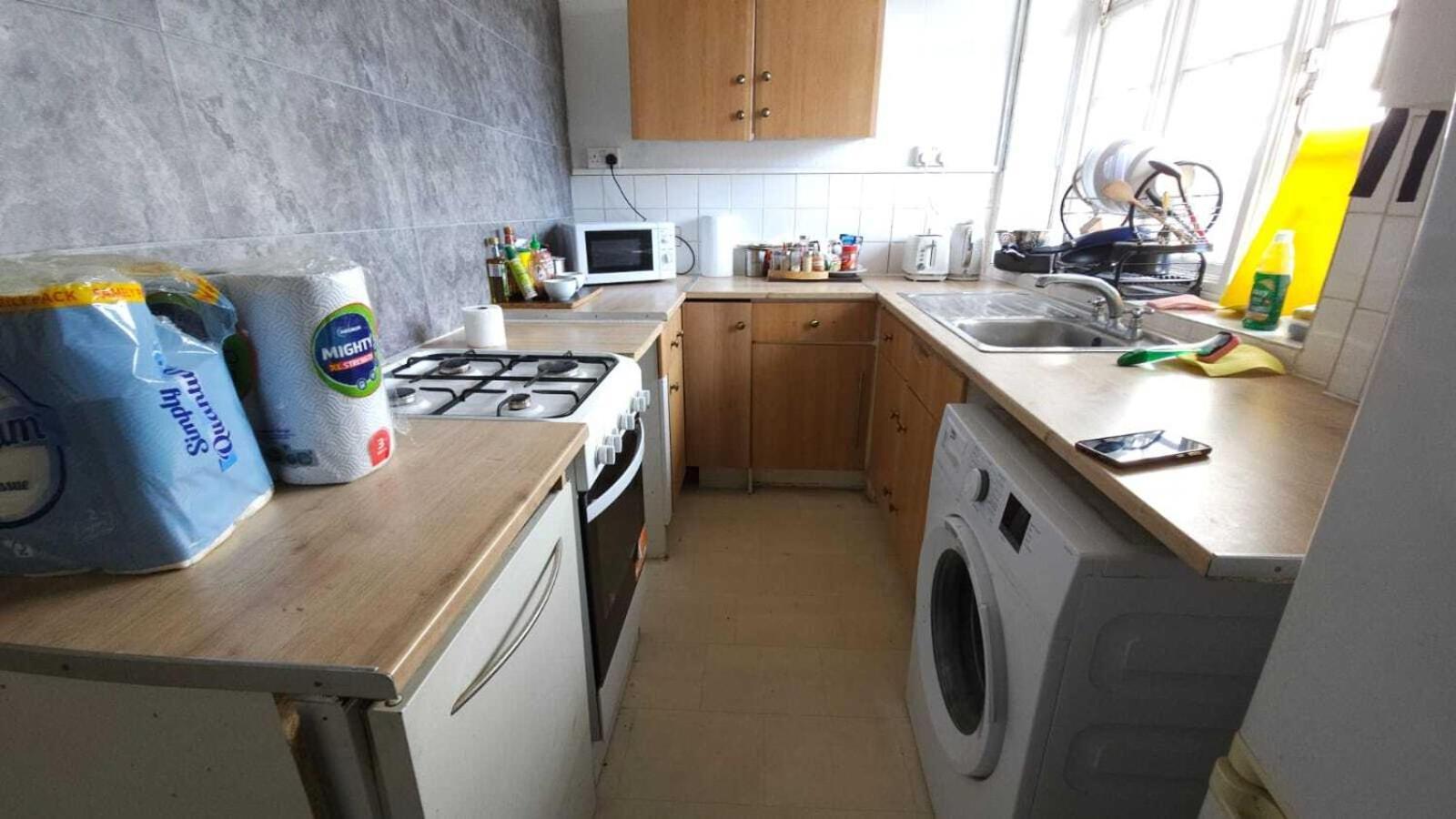 London Edgware Station Apartment Bilik gambar