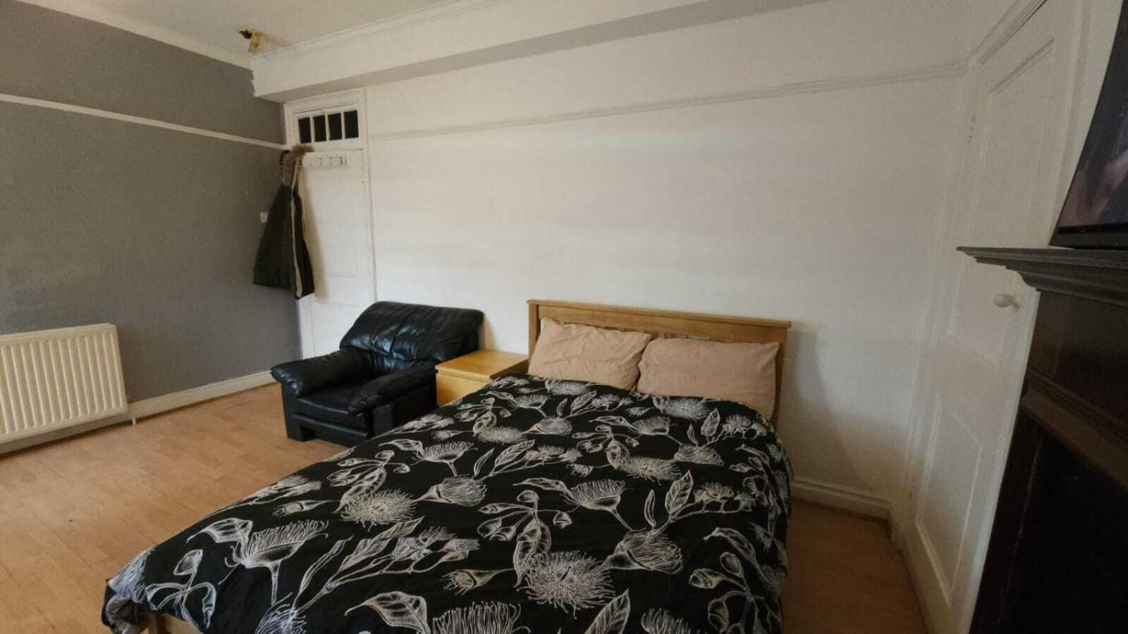London Edgware Station Apartment Bilik gambar